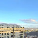 Modern Duplex Penthouse Panoramic Views & Parking