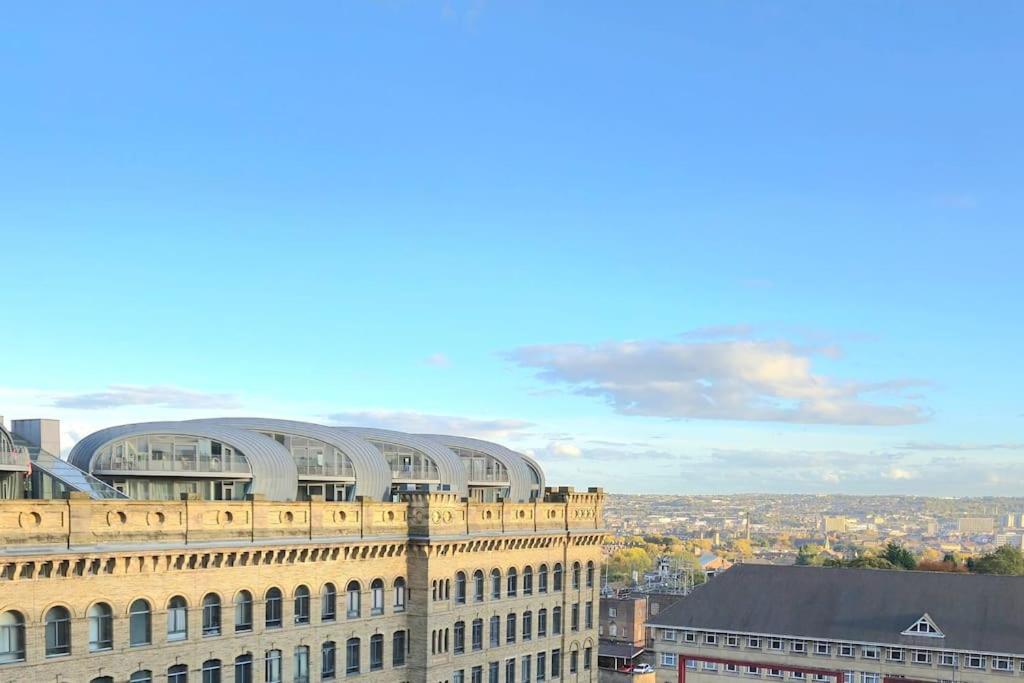 Apartment Modern Duplex Penthouse Panoramic Views & Parking Bradford (West Yorkshire)